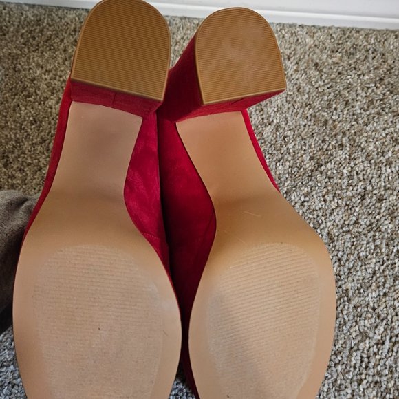 JUSTFAB  Adele Throwback Platform Pump - Picture 3 of 5